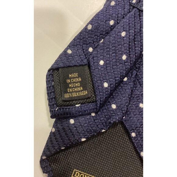 Donald J Trump Signature Collection Blue Polka Dot Silk Neck Tie 60"x 3-1/8” - Picture 5 of 6